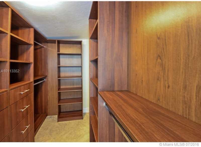 423 Southwest 19th Road Miami, FL 33129 - Photo 14 of 35