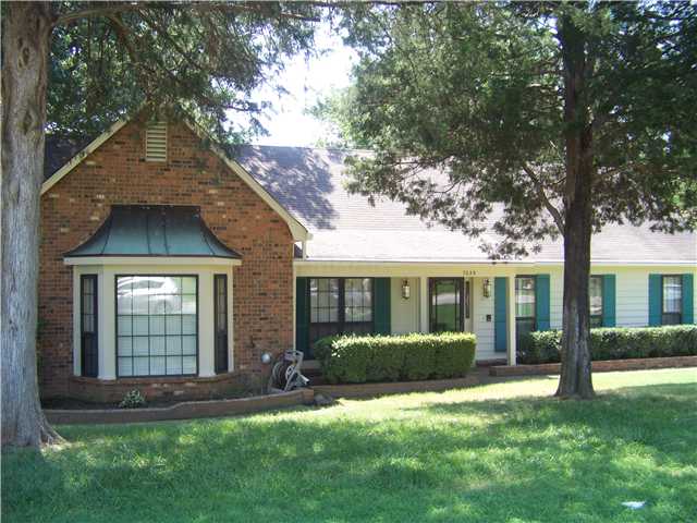 7239 Crestridge Road Memphis, TN 38119 - Photo 1 of 12 Gallery Image 1
