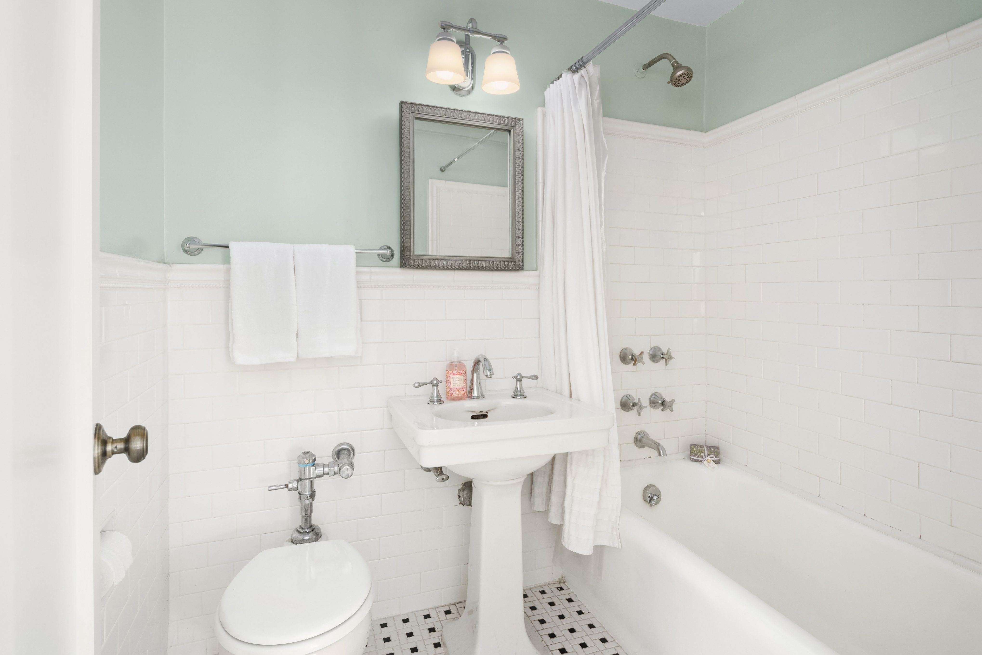 102 West 85th Street, Unit 3G Manhattan, NY 10024 - Photo 9 of 13