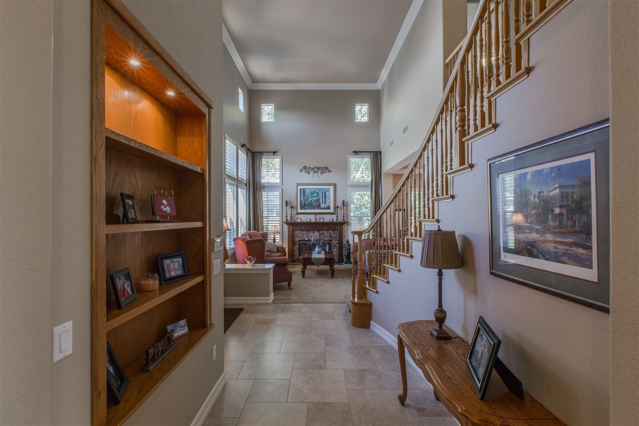 12124 Travertine Court Poway, CA 92064 - Photo 7 of 25