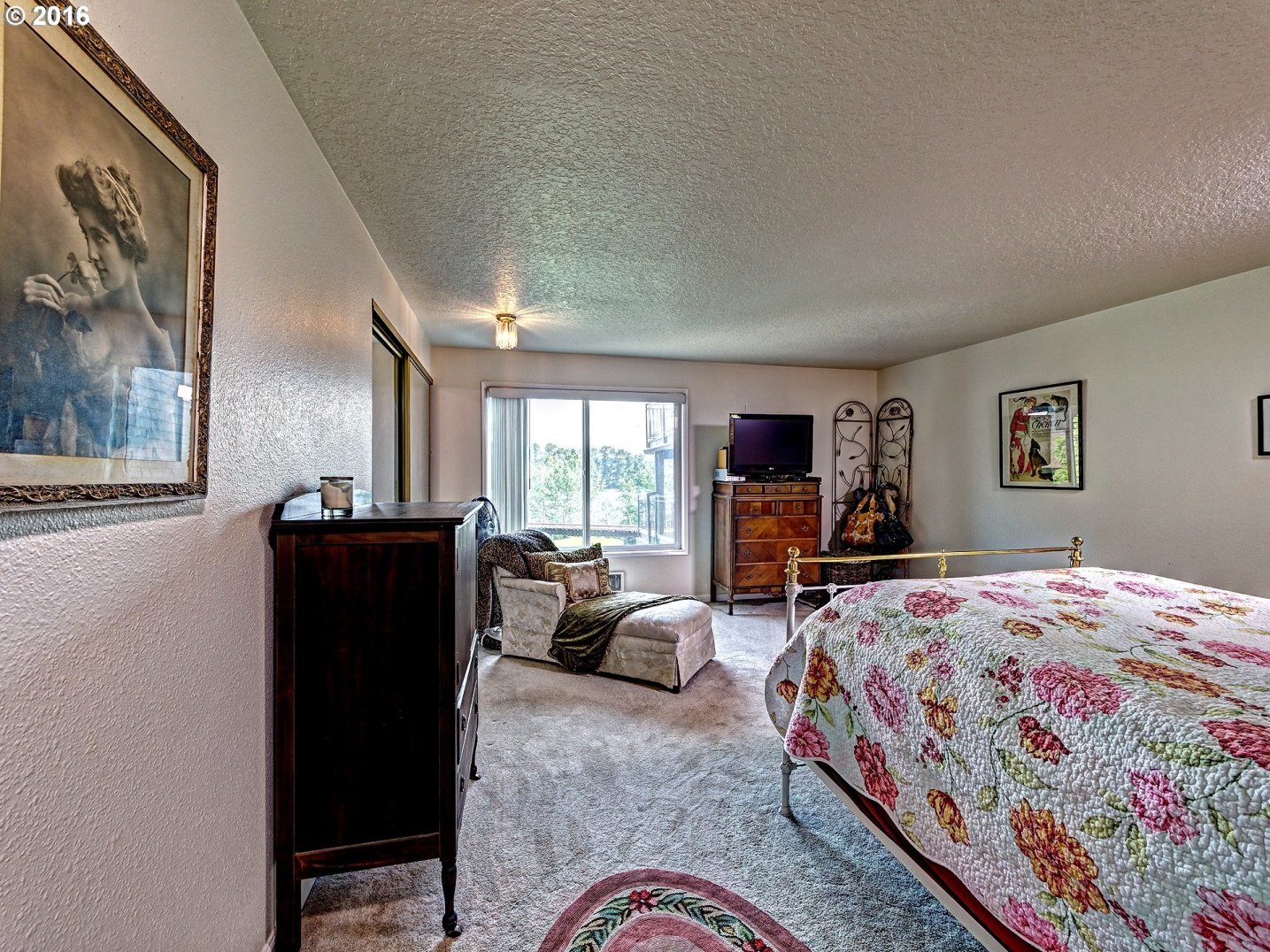 5620 Southwest Riverside Lane, Unit 2 Portland, OR 97239 - Photo 28 of 32 Gallery Image 28
