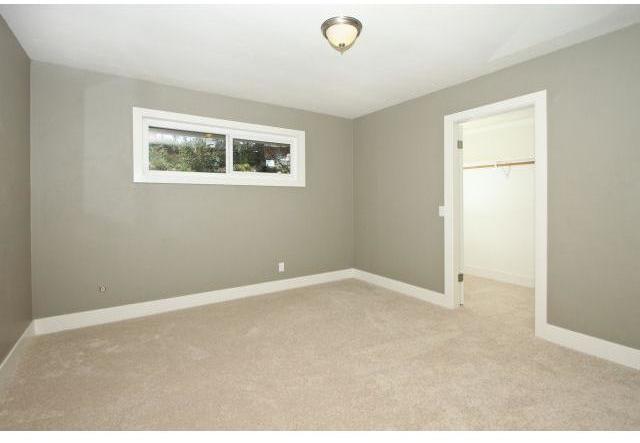 543 Georgine Road Fallbrook, CA 92028 - Photo 17 of 25 Bedroom #3 with walk in closet