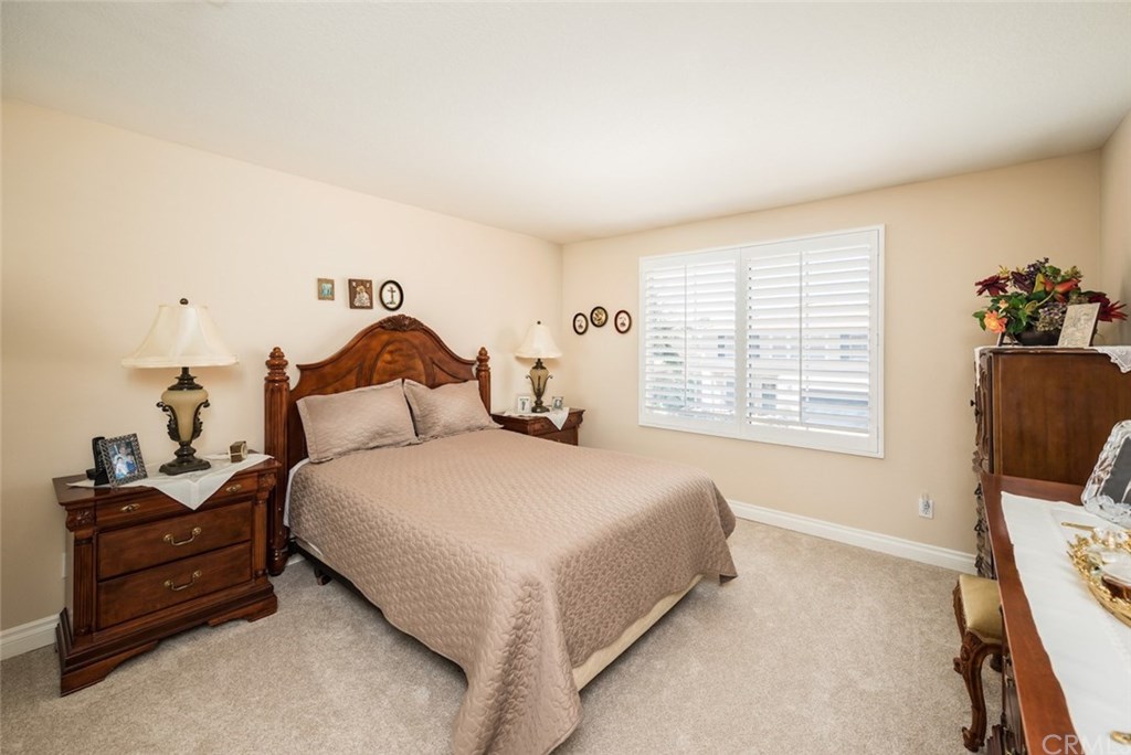 43 Declaration Place Irvine, CA 92602 - Photo 17 of 22