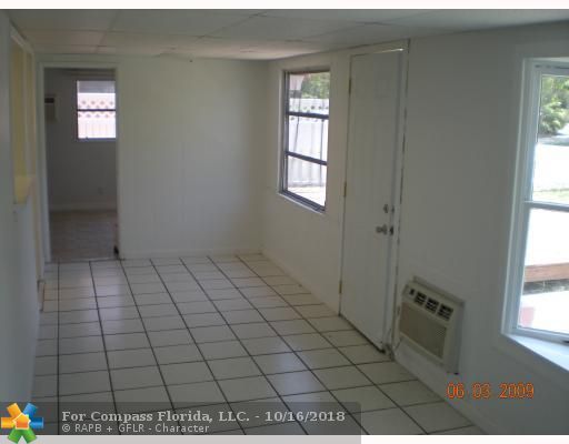 3320 Southeast 4th Street Pompano Beach, FL 33062 - Photo 2 of 16