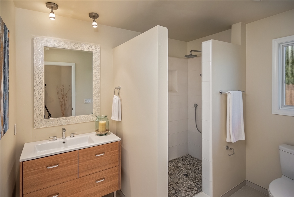 350 East Glaucus Street Encinitas, CA 92024 - Photo 13 of 23 Full bath on first floor