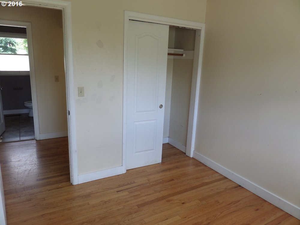 16211 Southeast Taggart Street Portland, OR 97236 - Photo 6 of 19