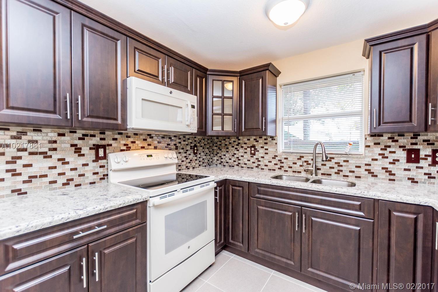 10412 Southwest 173rd Street Miami, FL 33157 - Photo 12 of 29