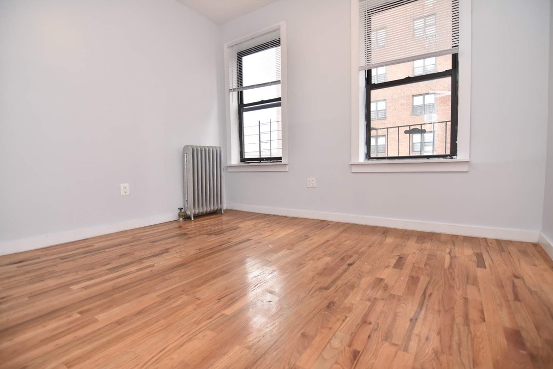 87 Post Avenue, Unit 51 Manhattan, NY 10034 - Photo 3 of 6