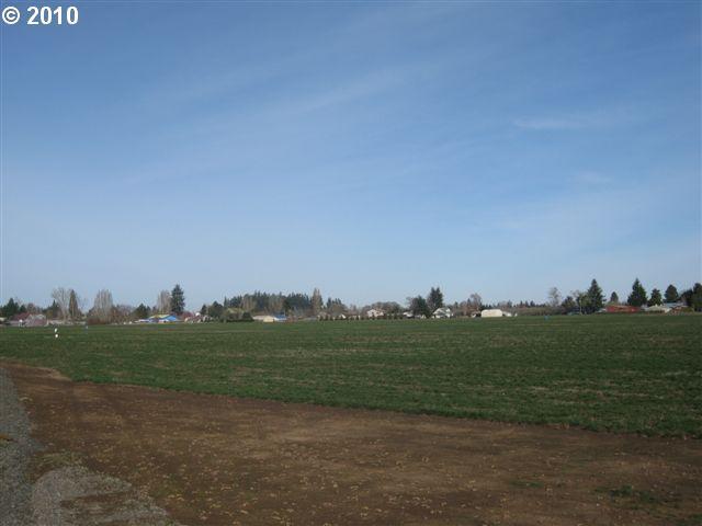 1840 East Lincoln Road Woodburn, OR 97071 - Photo 10 of 14 Gallery Image 10