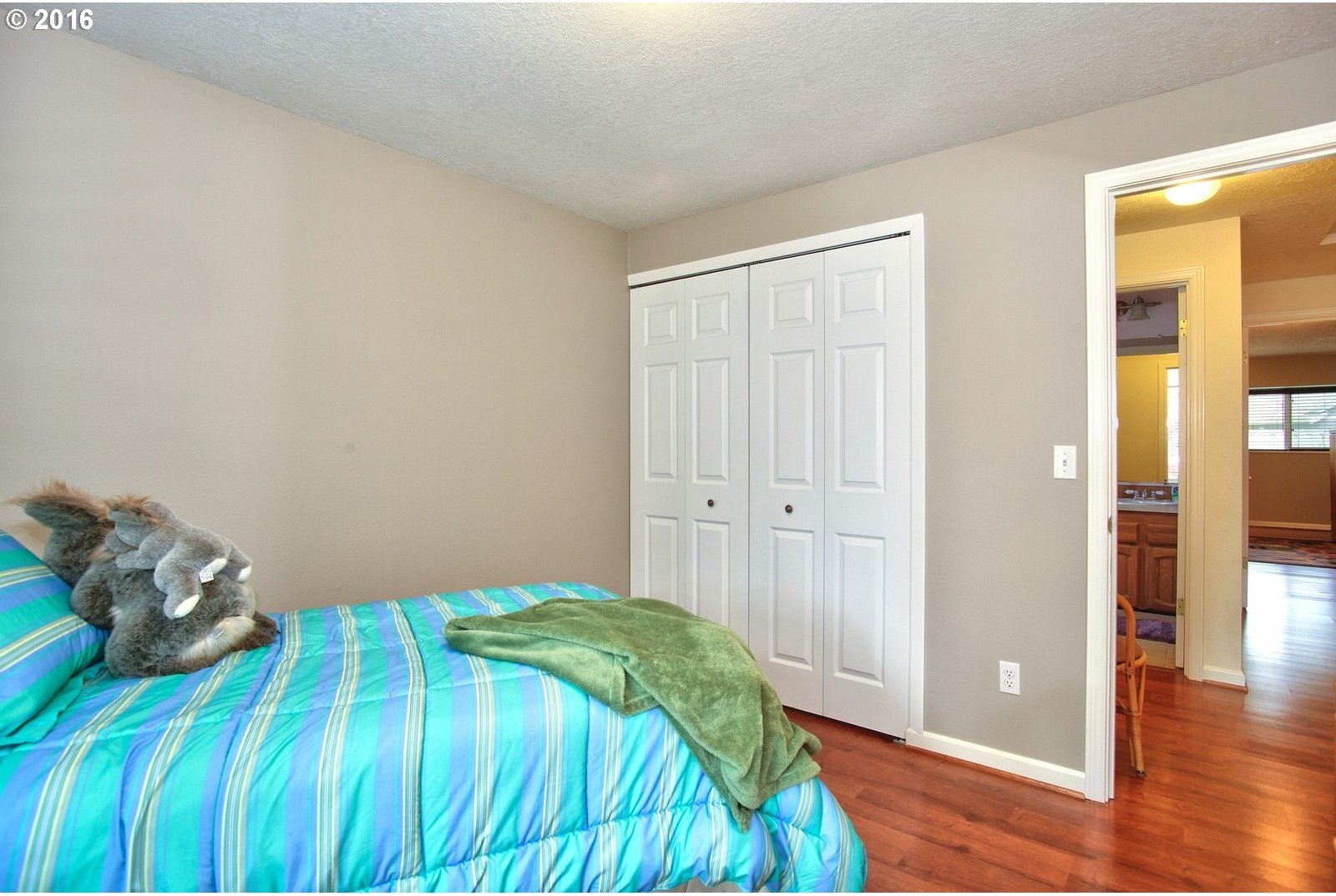 8897 Southwest Arapaho Road Tualatin, OR 97062 - Photo 10 of 23 Gallery Image 10