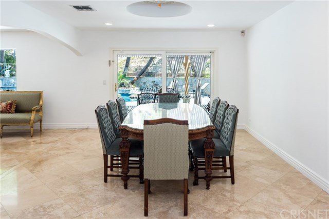 4450 La Barca Drive Tarzana, CA 91356 - Photo 7 of 28