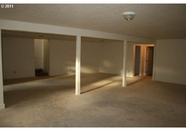 888 Northwest Angel Heights Road Stevenson, WA 98648 - Photo 11 of 12 Gallery Image 11