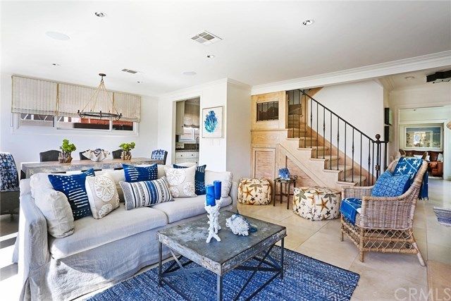 $2,900,000 | 208 Grand Canal, Newport Beach, CA 92662