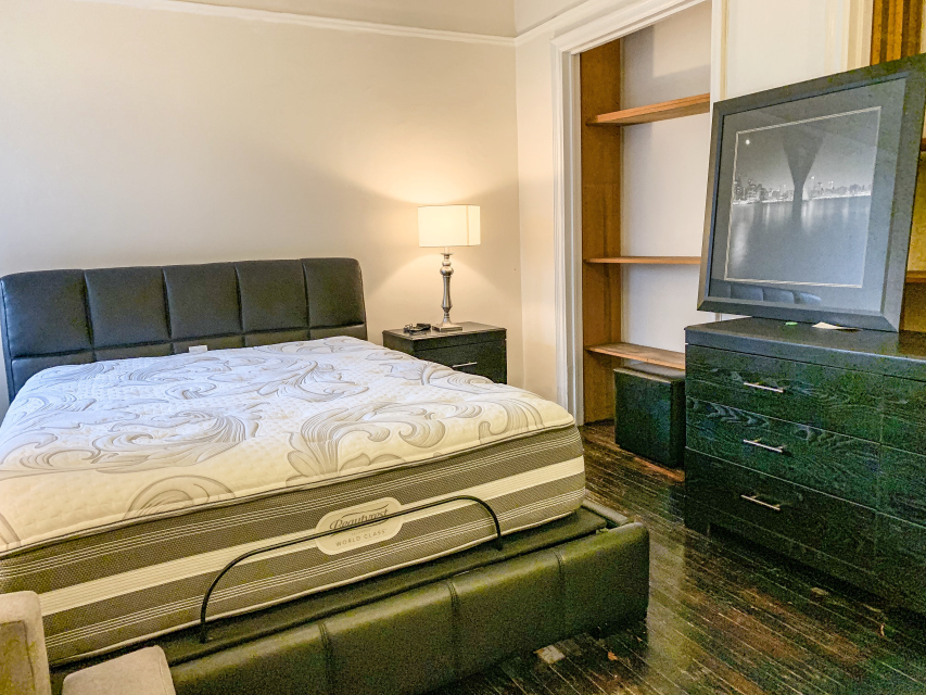 25 Tudor City Place, Unit 1209 Manhattan, NY 10017 - Photo 4 of 9