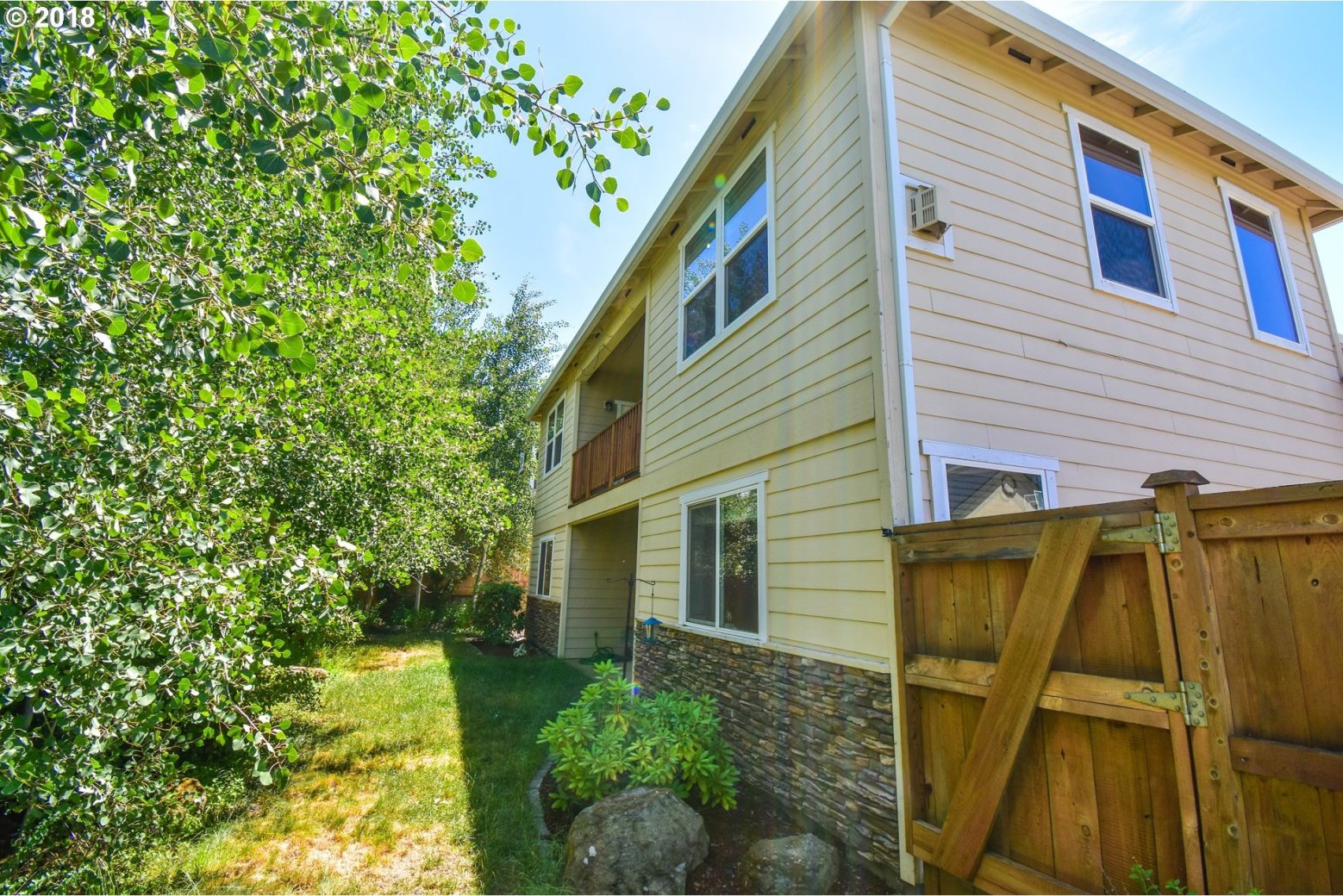 4654 Hillcrest Road Medford, OR 97504 - Photo 21 of 22 Gallery Image 21