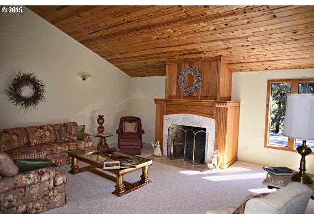 95793 Quail Mountain Road Gold Beach, OR 97444 - Photo 9 of 32 Gallery Image 9