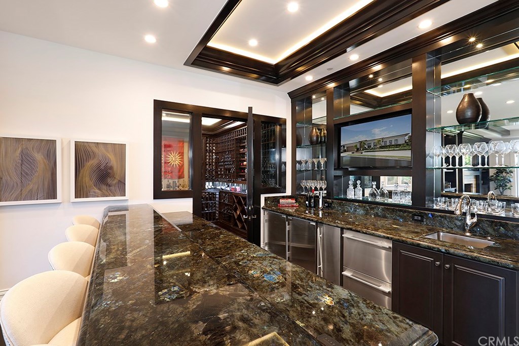 4521 Roxbury Road Corona del Mar, CA 92625 - Photo 13 of 40