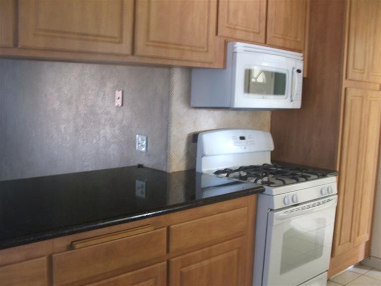 2741 Hempstead Lane Bakersfield, CA 93309 - Photo 5 of 12
