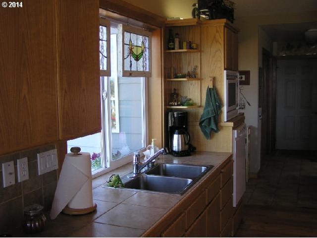 1385 Northwest McDaniel Road Powell Butte, OR 97753 - Photo 13 of 16 Gallery Image 13