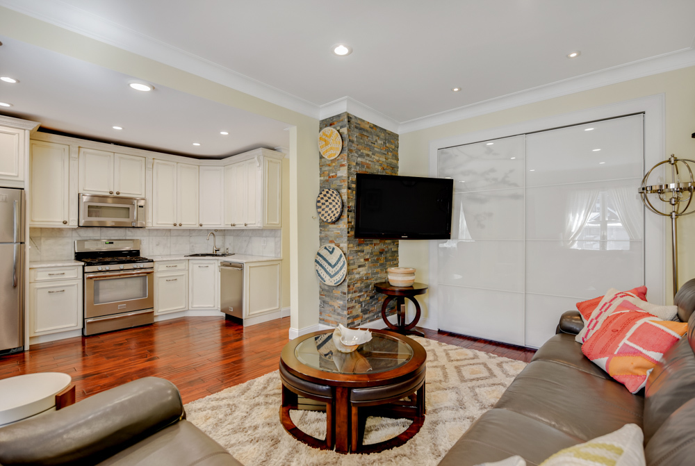 711 Ave Y Brooklyn, NY 11235 - Photo 8 of 21