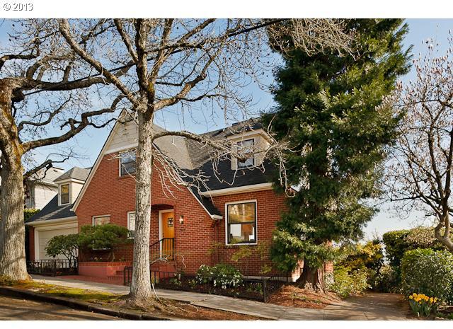 2845 Northwest Cumberland Road Portland, OR 97210 - Photo 2 of 16 Gallery Image 2