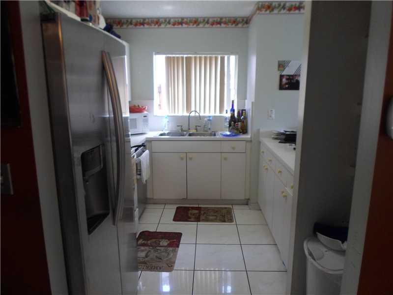 16690 Southwest 141st Court Miami, FL 33177 - Photo 12 of 28