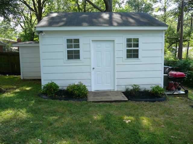 5676 Rich Road Memphis, TN 38120 - Photo 4 of 12 Outside office with ac and cable tv