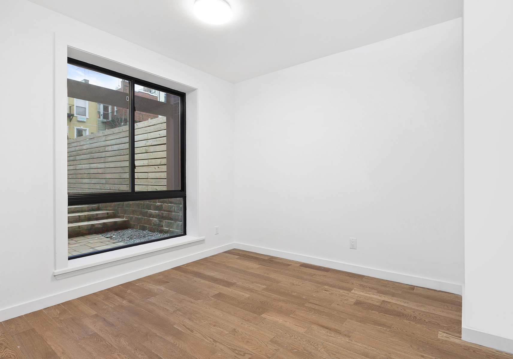 171 Eagle Street, Unit 1A Brooklyn, NY 11222 - Photo 4 of 8
