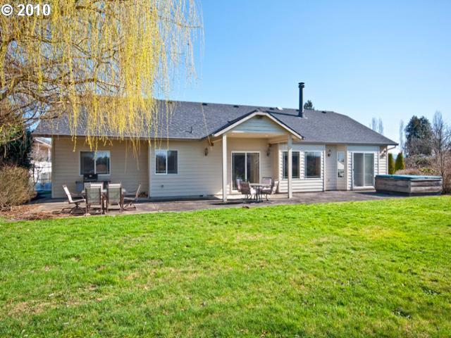 7373 Southeast Pleasant Home Road Gresham, OR 97080 - Photo 3 of 10