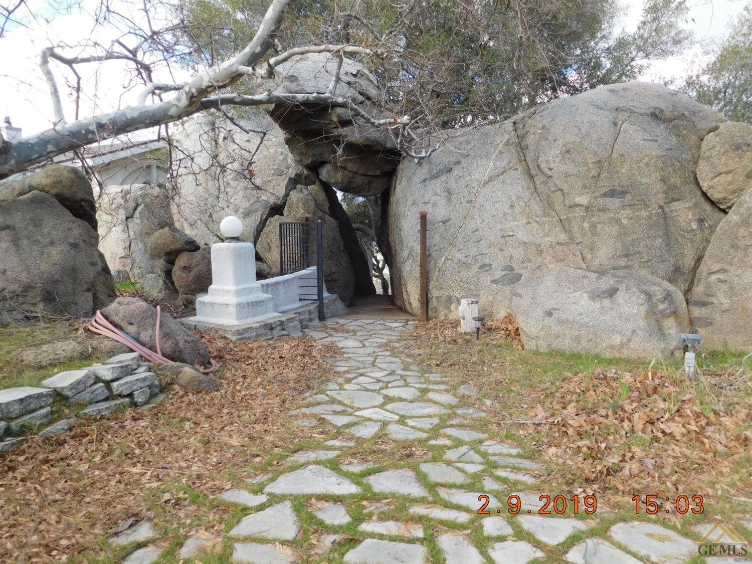 29781 Fuller Way Keene, CA 93531 - Photo 6 of 40