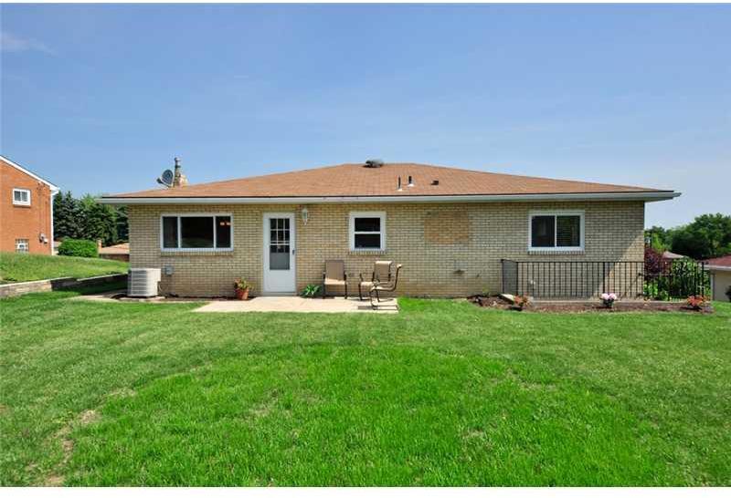 925 McCoy Road McKees Rocks, PA 15136 - Photo 16 of 17