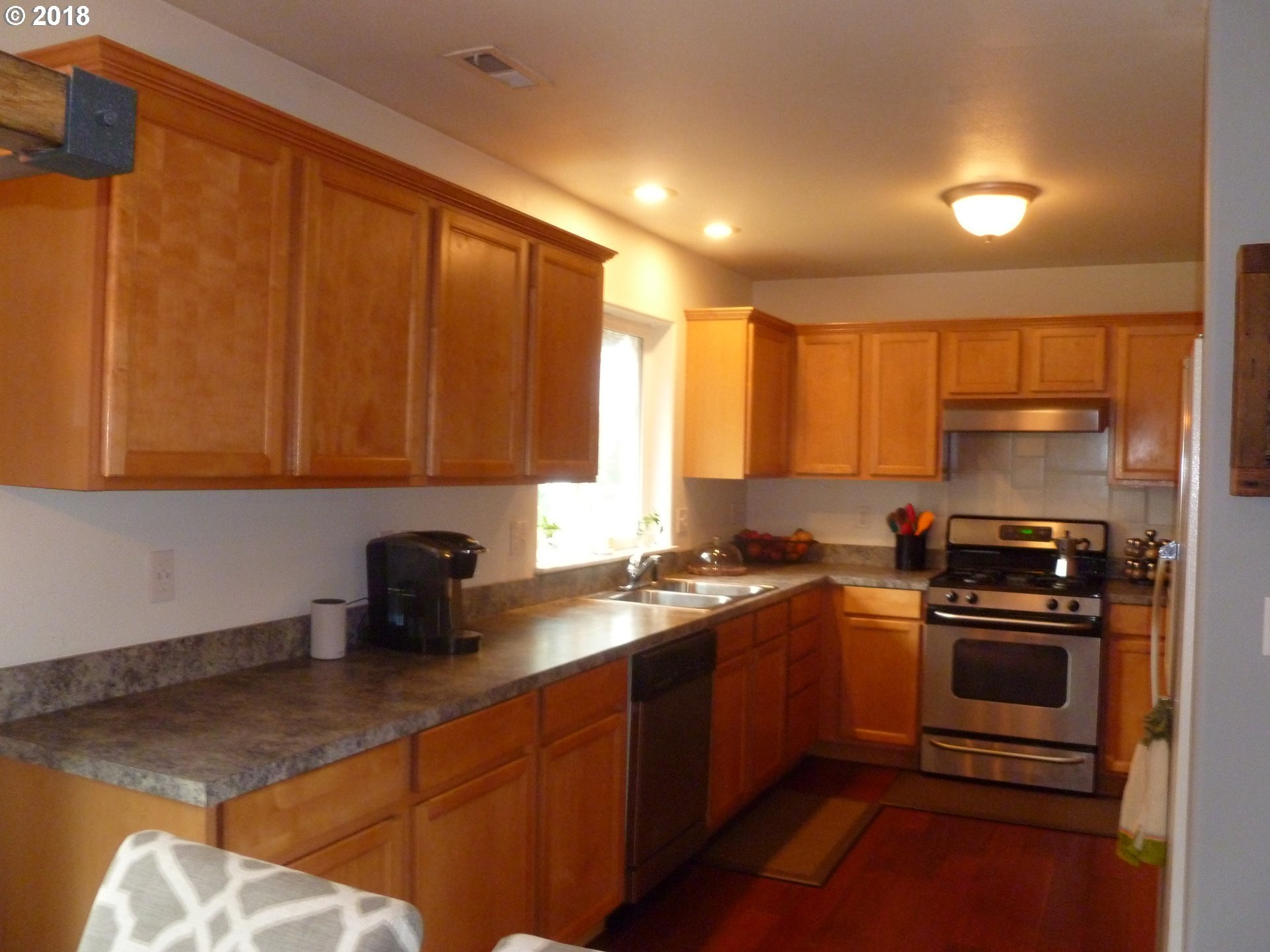 208 Northeast Rose Ridge Drive Winston, OR 97496 - Photo 4 of 21 Gallery Image 4