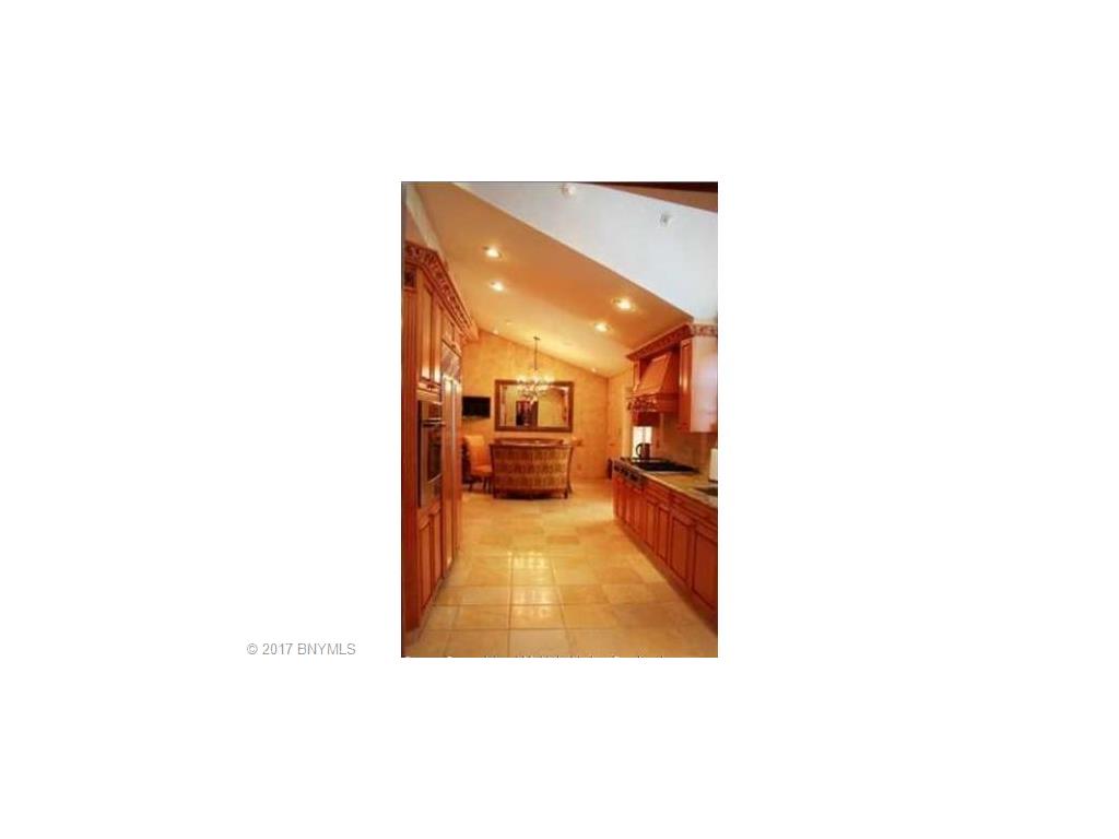 15 Willow Pond Road Staten Island, NY 10304 - Photo 8 of 14 Gallery Image 8