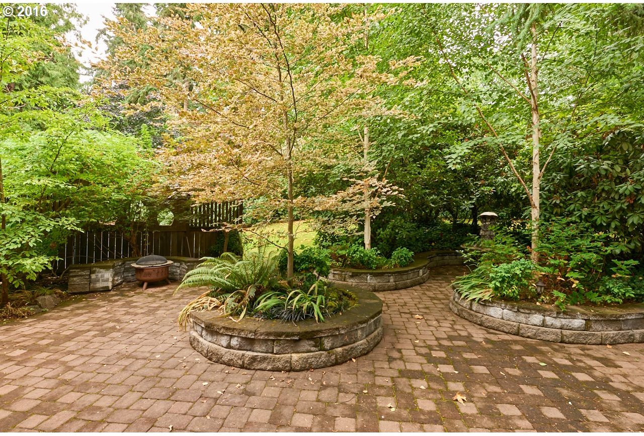 18700 Southwest Hart Road Beaverton, OR 97007 - Photo 26 of 31 Gallery Image 26
