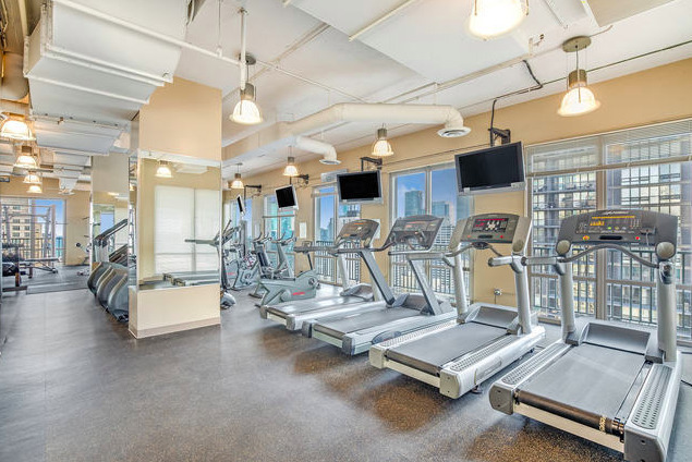 2 E Erie St, Chicago, IL 60611 - Photo 18 of 35