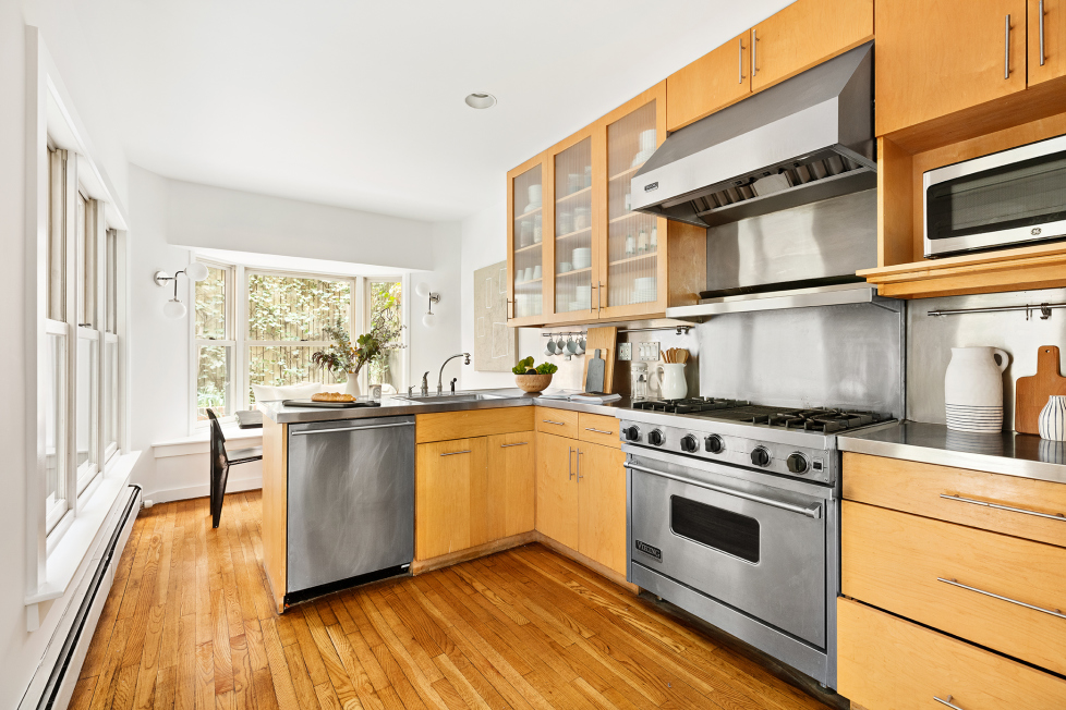 25 Bedford Street Manhattan, NY 10014 - Photo 5 of 12