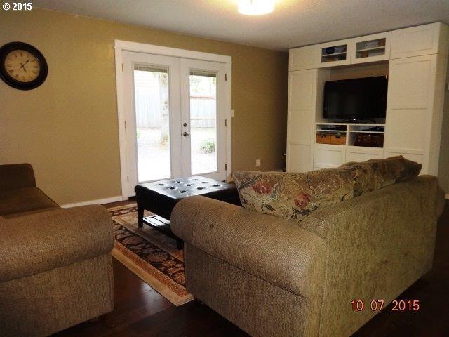 801 Page Road Winchester, OR 97495 - Photo 7 of 16 Gallery Image 7