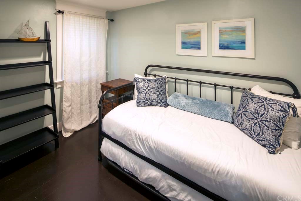 200 East Oceanfront Newport Beach, CA 92661 - Photo 8 of 21