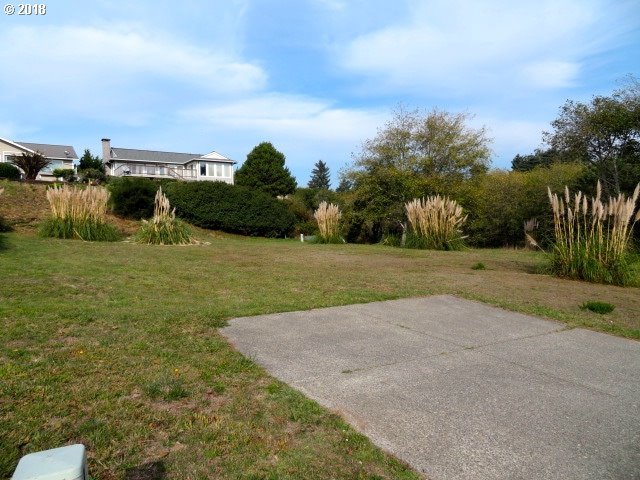 96478 Ridgeway Street Brookings, OR 97415 - Photo 3 of 20
