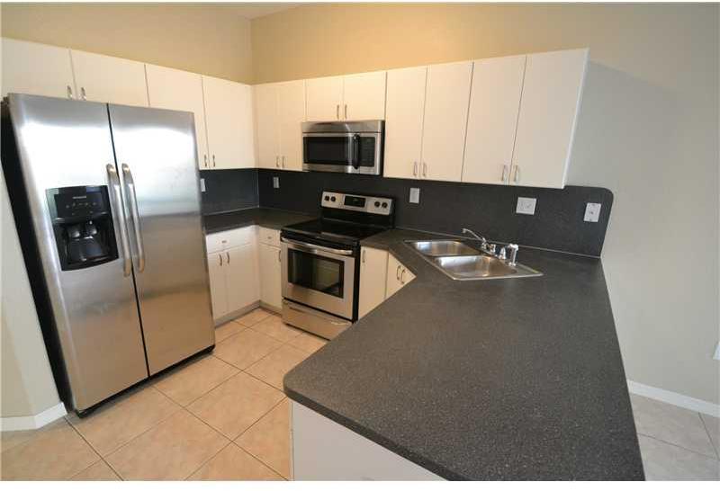 18051 Southwest 144th Court Miami, FL 33177 - Photo 5 of 11