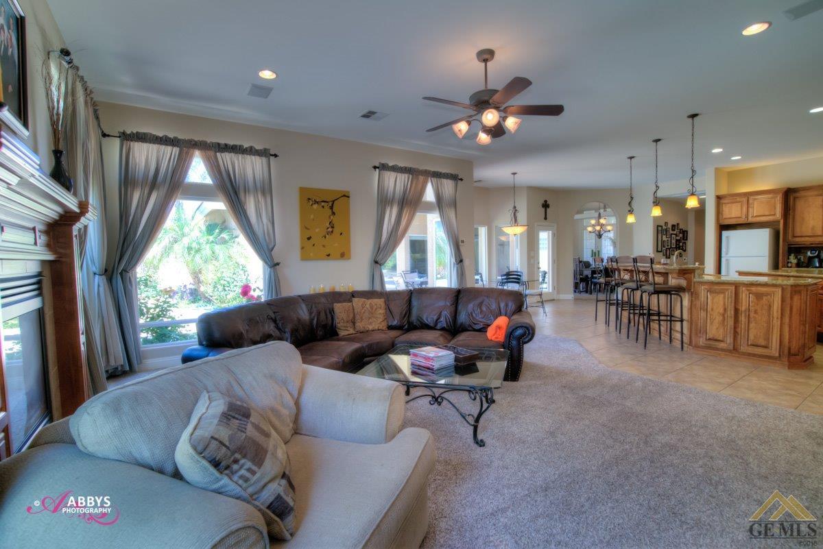 13103 Michaelangelo Drive Bakersfield, CA 93314 - Photo 23 of 37