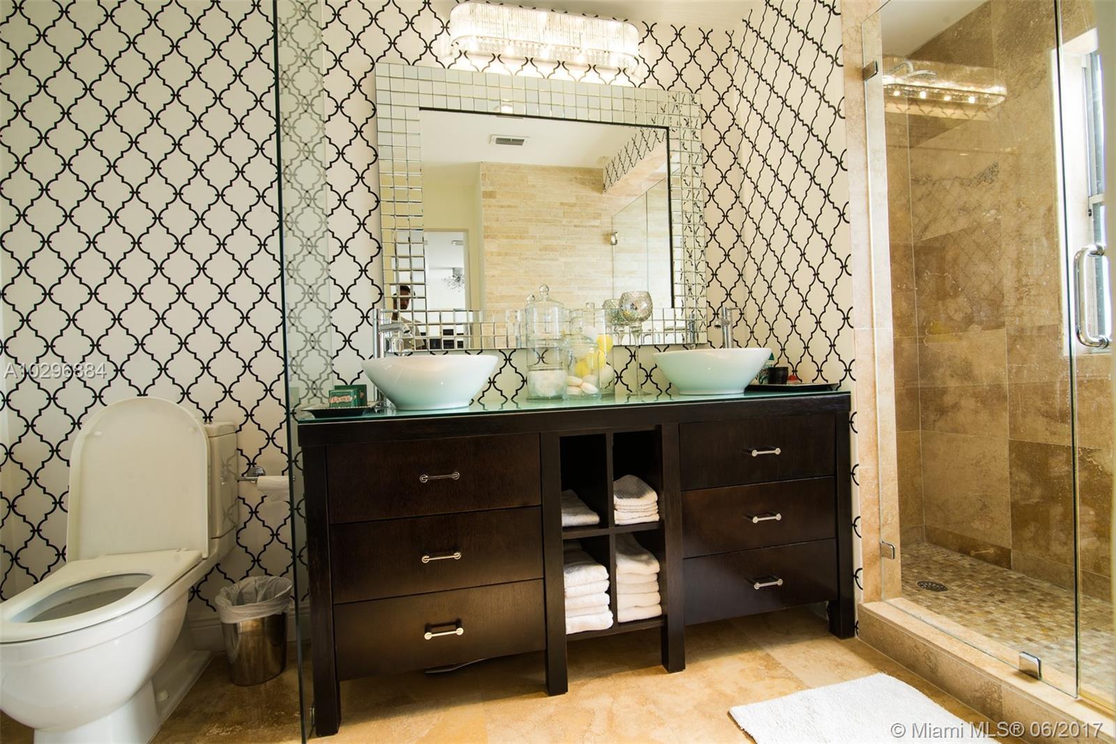 5571 Southwest 70th Place South Miami, FL 33155 - Photo 20 of 35