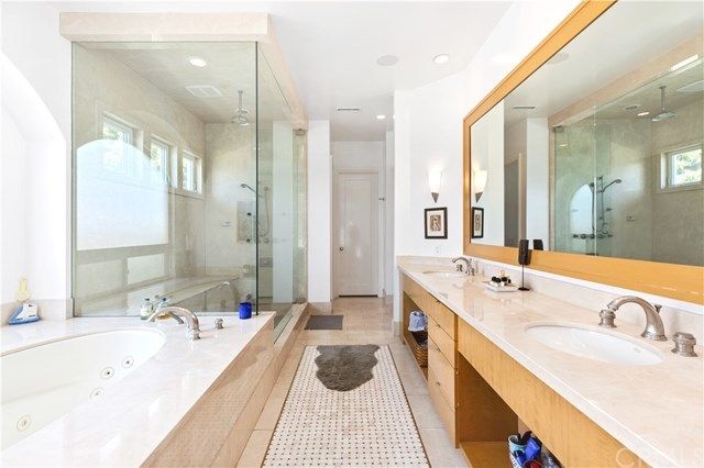 $1,950,000 | 493 Flower Street, Costa Mesa, CA 92627