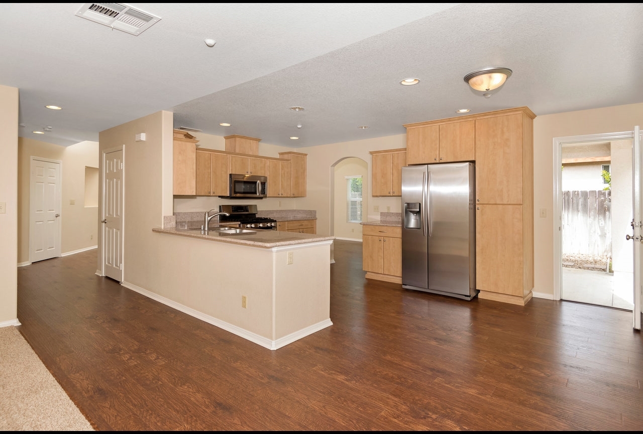 8557 Prospect Court Santee, CA 92071 - Photo 9 of 25