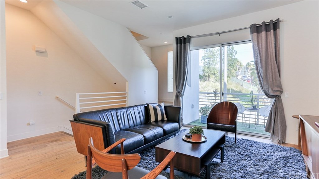 2203 Edendale Lane Silver Lake, CA 90026 - Photo 14 of 39