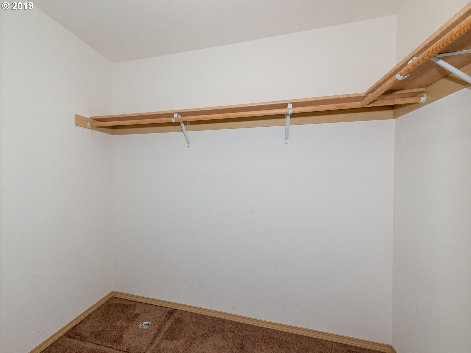 77003 London Road Cottage Grove, OR 97424 - Photo 1 of 29 Gallery Image 1