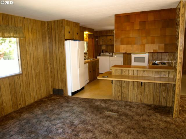 32952 Hillside Acres Road Gold Beach, OR 97444 - Photo 8 of 16