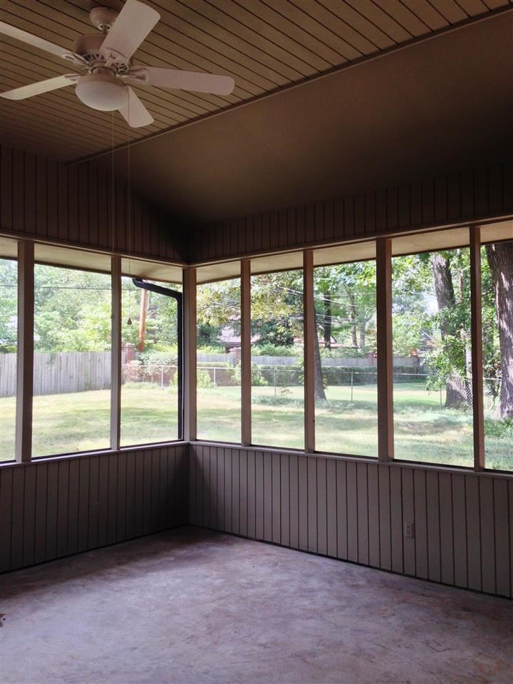 67 East Yates Road Memphis, TN 38120 - Photo 23 of 25 Large Screened patio with access from Dining Room.