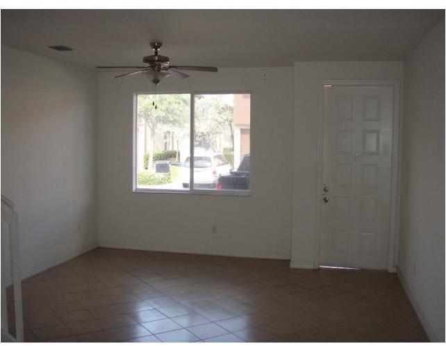 1931 Hibiscus Lane Riviera Beach, FL 33404 - Photo 3 of 10