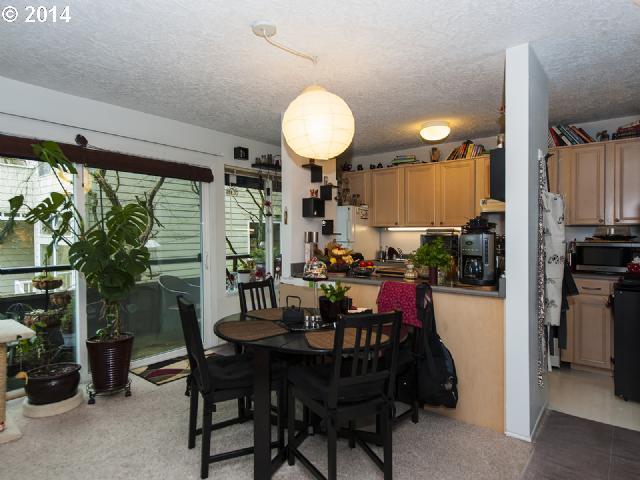3701 Southwest Condor Avenue, Unit A1 Portland, OR 97239 - Photo 6 of 16 Gallery Image 6